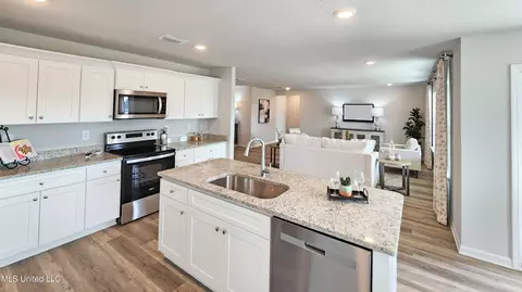 Kitchen - 9682 Reserve Blvd, Biloxi, MS 39532 photo 2 of 3