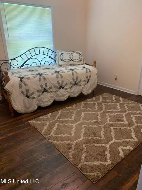 Bedroom - 3 Jasper Dr, Natchez, MS 39120 photo 3 of 3