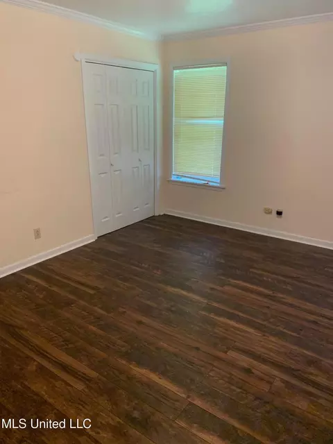 Bedroom - 3 Jasper Dr, Natchez, MS 39120 photo 2 of 3