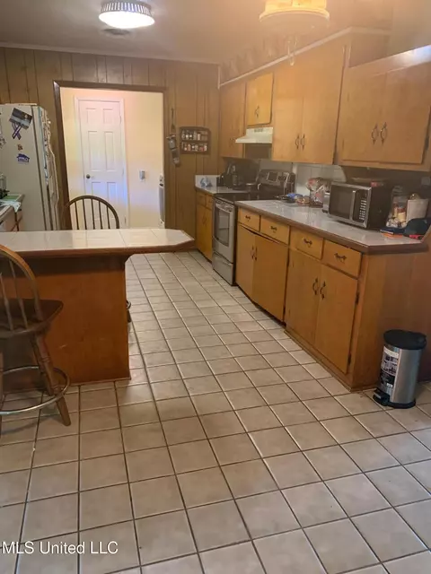 Kitchen - 3 Jasper Dr, Natchez, MS 39120 photo 1 of 1