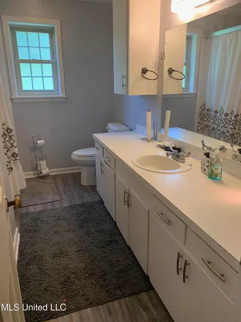 Bath - 3 Jasper Dr, Natchez, MS 39120 photo 2 of 2