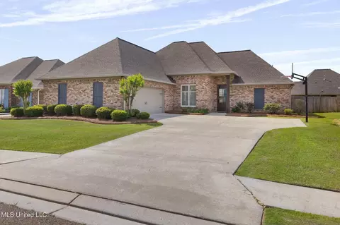 109 Kempen Ln, Madison, MS 39110
