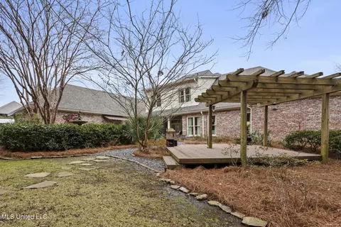 Exterior - 116 Hampton Way, Madison, MS 39110 photo 10 of 12