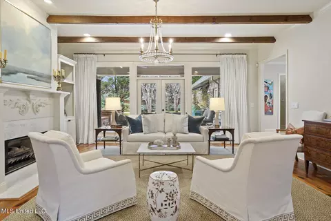 Living - 116 Hampton Way, Madison, MS 39110 photo 1 of 5