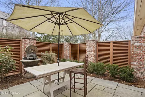 Exterior - 116 Hampton Way, Madison, MS 39110 photo 2 of 12