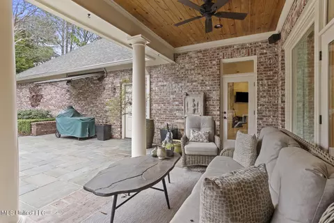 Exterior - 116 Hampton Way, Madison, MS 39110 photo 5 of 12