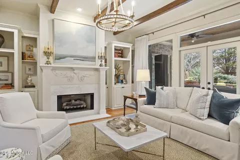 Living - 116 Hampton Way, Madison, MS 39110 photo 2 of 5