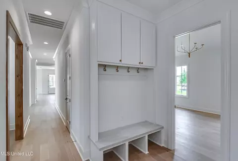 Entry Way - 119 Commonwealth Dr, Madison, MS 39110 photo 2 of 2