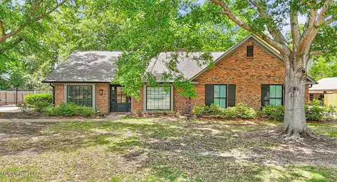 115 Westlake Dr, Brandon, MS 39047