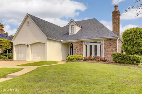 12 Autumn Hill Dr, Jackson, MS 39211 photo 3