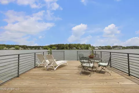 Exterior - 130 Northshore Pt, Madison, MS 39110 photo 6 of 11