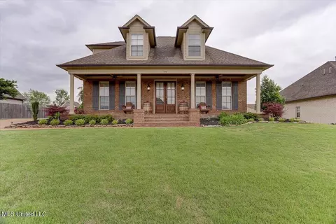 598 Benton Dr, Nesbit, MS 38651 photo 1