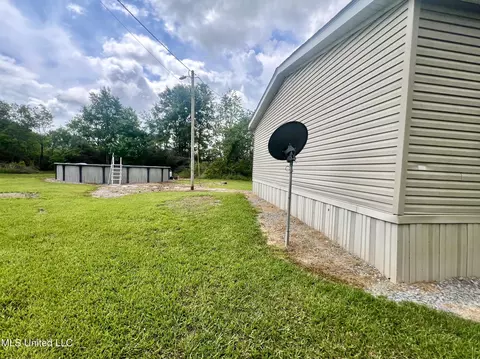 Exterior - 6306 Tanner Williams Rd, Lucedale, MS 39452 photo 6 of 11