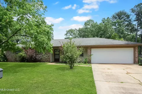 54 Willowbrook Ln, Brandon, MS 39042