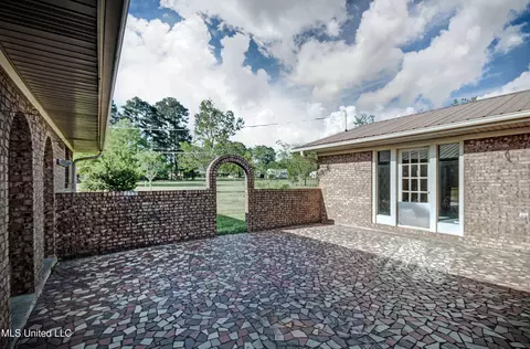 910 Ms-16, Carthage, MS 39051 photo 3