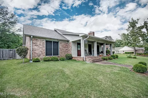 503 Treeline Dr, Brandon, MS 39042