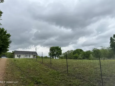 2006 Franks Rd, Coldwater, MS 38618