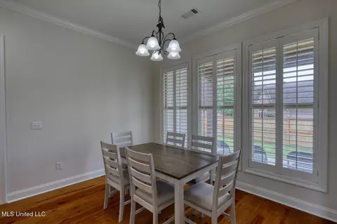 Dining - 106 Elizabeth Dr, Brandon, MS 39042 photo 1 of 2
