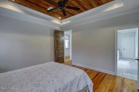 Bedroom - 106 Elizabeth Dr, Brandon, MS 39042 photo 2 of 3