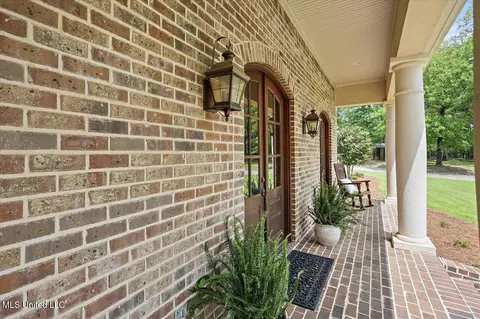 Exterior - 875 Westerly Dr, Brandon, MS 39042 photo 5 of 13