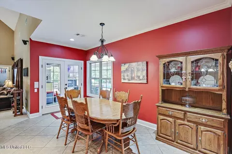 Dining - 875 Westerly Dr, Brandon, MS 39042 photo 1 of 2