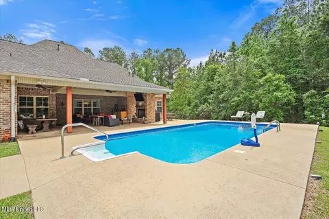 Exterior - 875 Westerly Dr, Brandon, MS 39042 photo 12 of 13