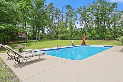 Exterior - 875 Westerly Dr, Brandon, MS 39042 photo 9 of 13