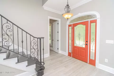 Entry Way - 104 Duffey Dr, Florence, MS 39073 photo 2 of 7
