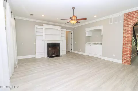 Living - 104 Duffey Dr, Florence, MS 39073 photo 3 of 7