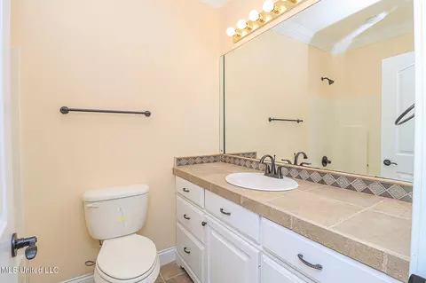 Bath - 104 Duffey Dr, Florence, MS 39073 photo 17 of 29