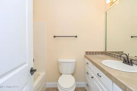 Bath - 104 Duffey Dr, Florence, MS 39073 photo 18 of 29