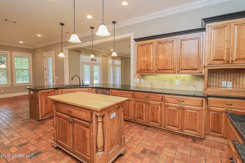 Kitchen - 104 Duffey Dr, Florence, MS 39073 photo 6 of 12