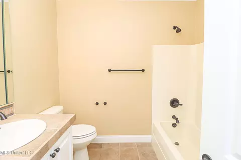 Bath - 104 Duffey Dr, Florence, MS 39073 photo 15 of 29