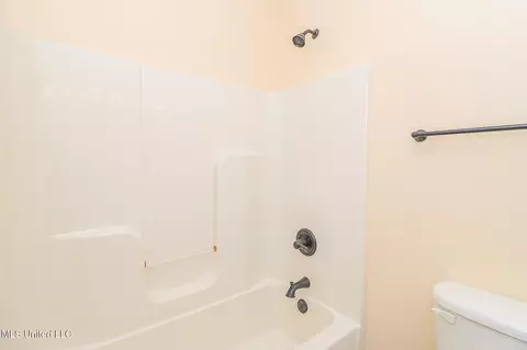 Bath - 104 Duffey Dr, Florence, MS 39073 photo 19 of 29