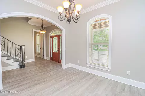 Entry Way - 104 Duffey Dr, Florence, MS 39073 photo 3 of 7
