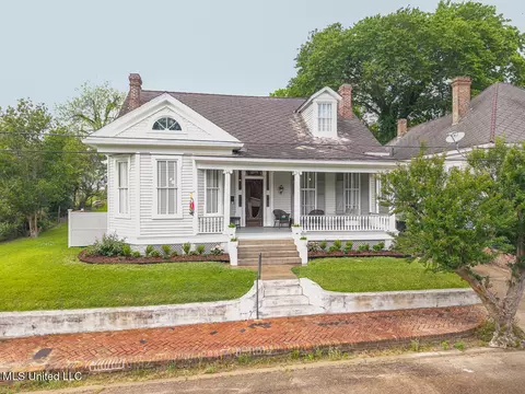 408 S Union St, Natchez, MS 39120