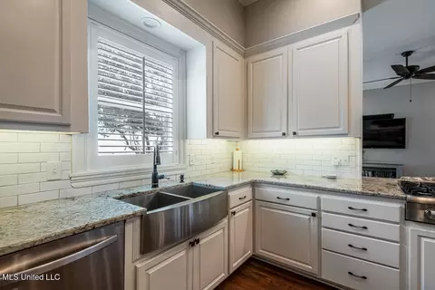 408 S Union St, Natchez, MS 39120 photo 22