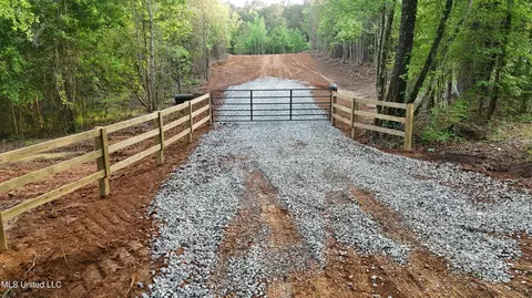 001 Old 16 Hwy, Canton, MS 39046 photo 3