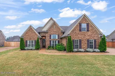 2205 Spring Ridge Dr, Hernando, MS 38632