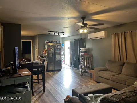 14510 Oak Haven Dr, Moss Point, MS 39562 photo 9