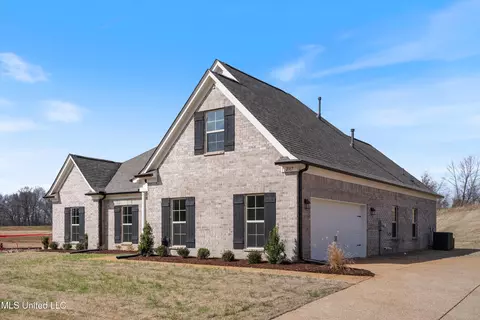 Exterior - 907 Collie Dr, Hernando, MS 38632 photo 2 of 4