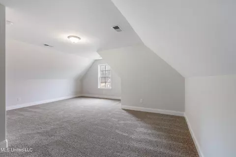 Bedroom - 907 Collie Dr, Hernando, MS 38632 photo 6 of 6