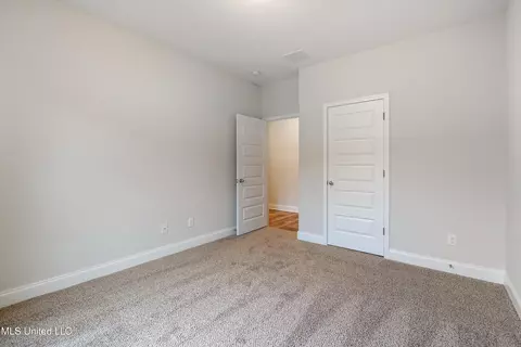 Bedroom - 907 Collie Dr, Hernando, MS 38632 photo 4 of 6
