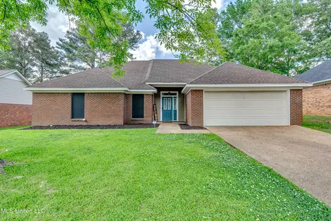 621 Windward Ln, Richland, MS 39218