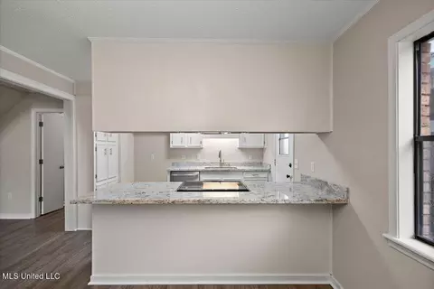 Kitchen - 214 Dublin Ct, Brandon, MS 39047 photo 1 of 4