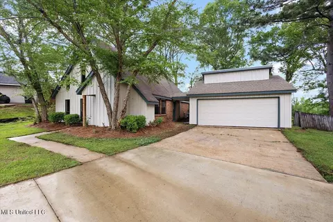 Other - 214 Dublin Ct, Brandon, MS 39047 photo 1 of 10
