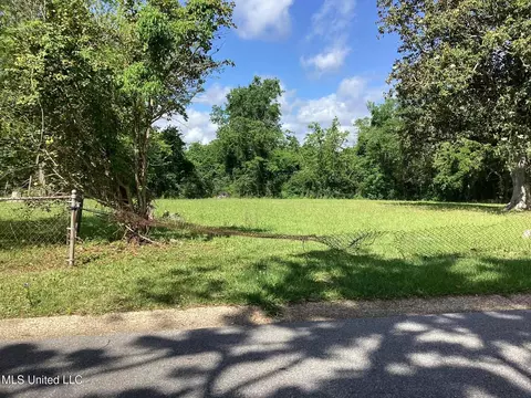 4401 Bowen St, Moss Point, MS 39563 photo 1