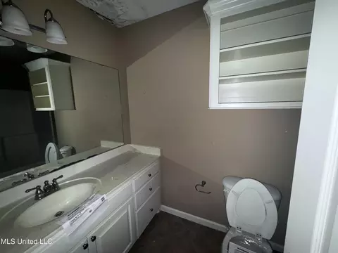 Bath - 2288 Harperville Rd, Forest, MS 39074 photo 1 of 2
