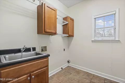 Other - 7231 Wind Dr, Olive Branch, MS 38654 photo 10 of 13