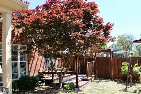 Exterior - 7231 Wind Dr, Olive Branch, MS 38654 photo 6 of 22